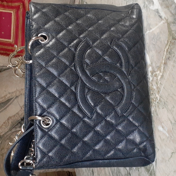 Chanel Bag Grand shopping tote - Picture 1 of 10